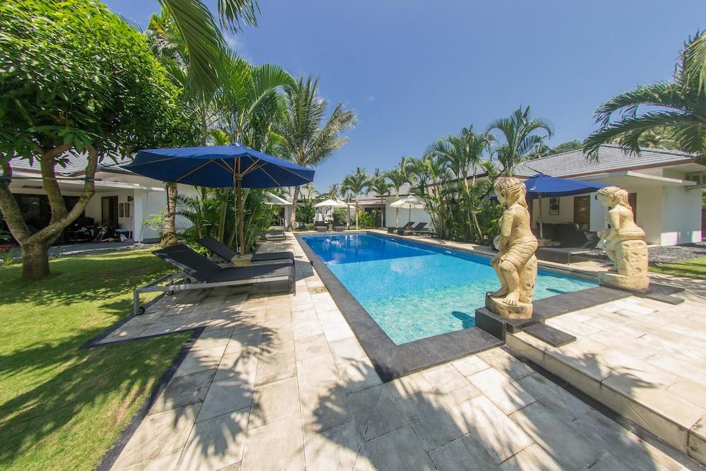 Dream Estate Resort Senggigi Exteriér fotografie